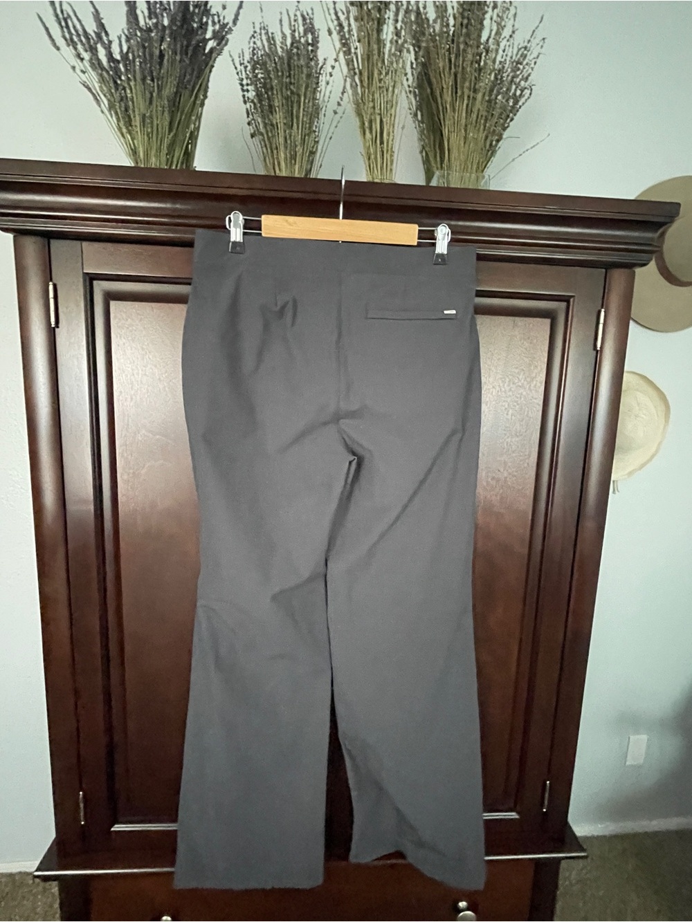 Vuori Meta Wideleg Tailored Long Pant in Charcoal Gray Size L - Picture 5 of 8